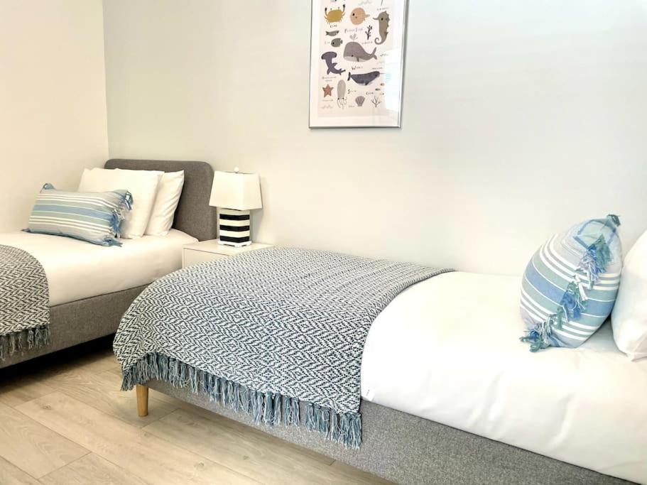 Luxury Porthcawl Large Spacious 2 Bedroom Apt, Garden, Prime Location Dış mekan fotoğraf